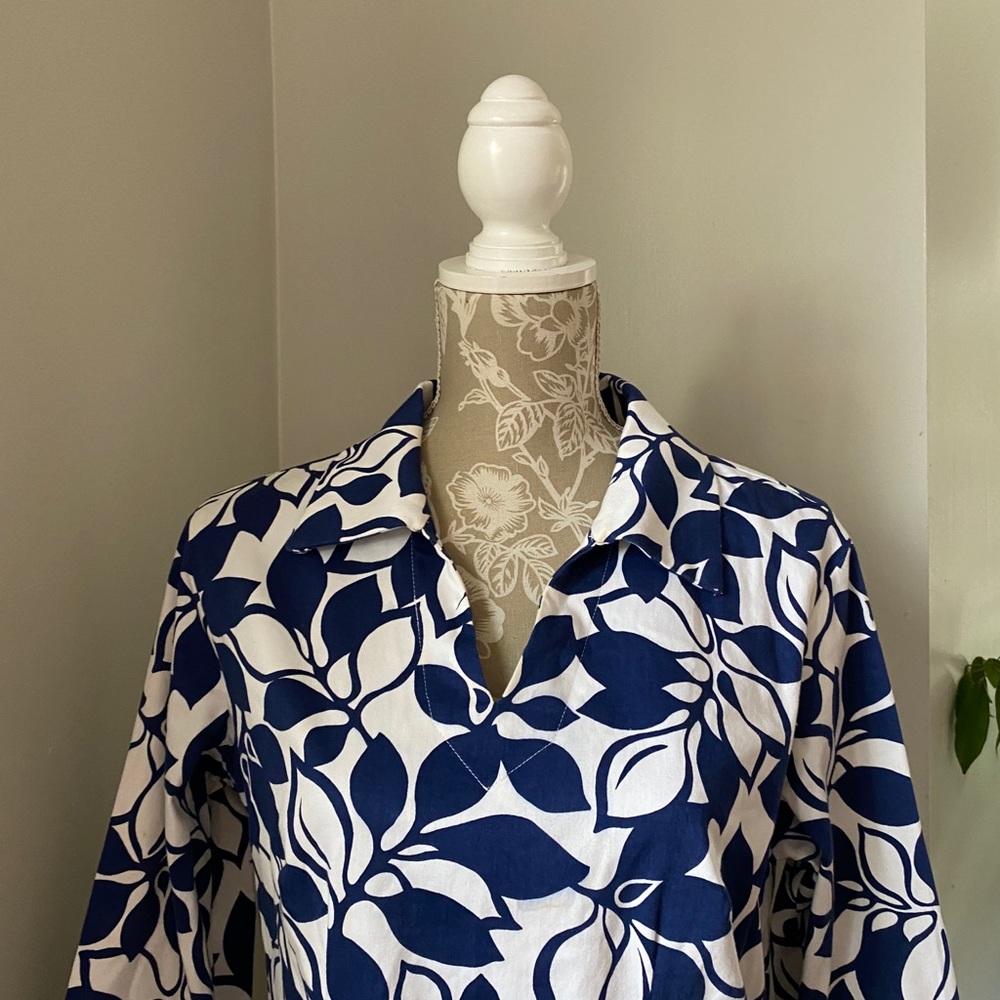 Melly M Navy Leaf Print Back Bay Sheath Dress - Picture 2 of 8